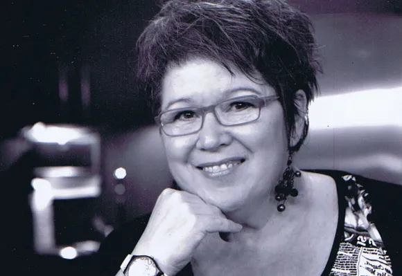 Élène Pearson, conceptrice de costumes et scénographe