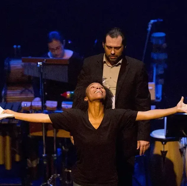 Aujourd'hui, le Black Theatre Workshop passe à l'histoire!